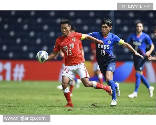 广州足球队技术实力大幅提升创新高引发球迷热议与期待 广州足球队技术实力大幅提升创新高引发球迷热议与期待