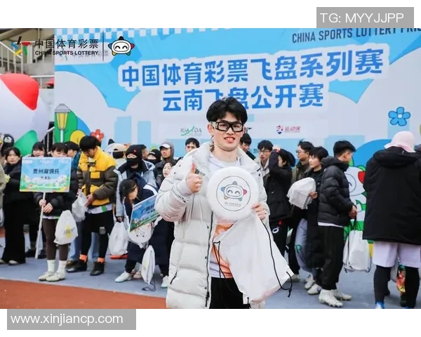 重庆飞盘队与武汉飞盘队赛后复盘分析团队配合与战术执行的关键因素