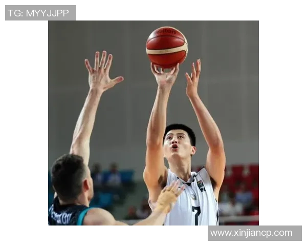 辽宁与新疆第三场复赛激战正酣谁能在关键时刻逆转局势